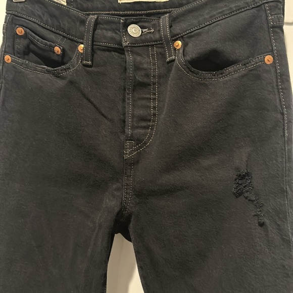 LEVIS WEDGIE ICON FIT HIGH WAIST RIPPED JEANS WITH RAW HEM - Picture 9 of 14